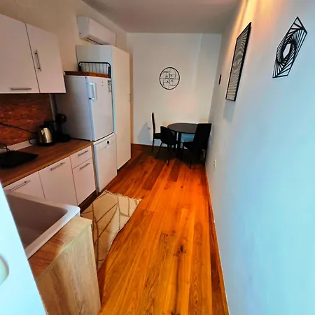 Plutus With Free Parking Копер