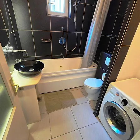 Plutus With Free Parking Апартаменты Копер