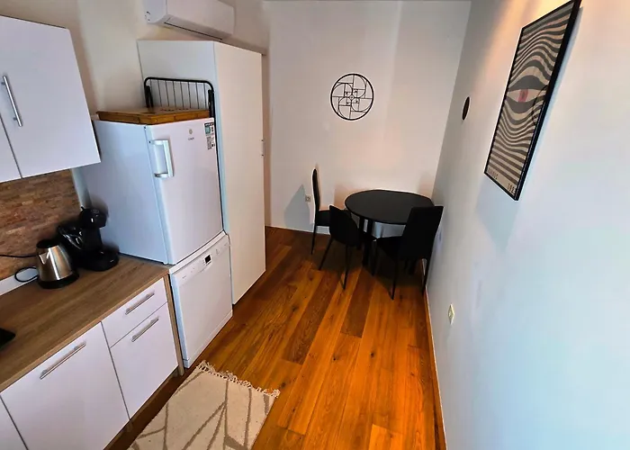 Plutus With Free Parking Apartmán Koper