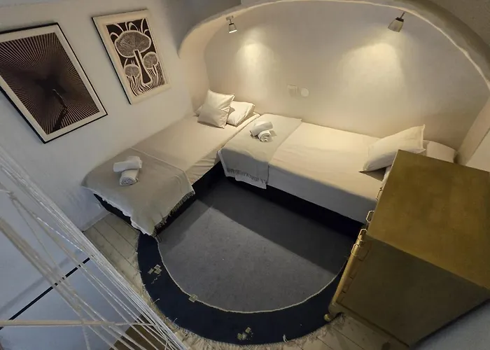 Plutus With Free Parking Apartmán *