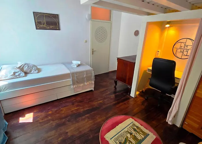 Plutus With Free Parking *